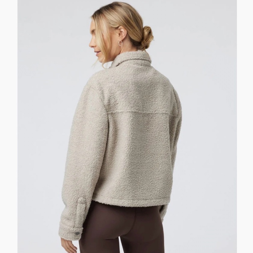 NWT | Vuori Sycamore Shirt Jacket | Dark Salt | Medium - Picture 3 of 4